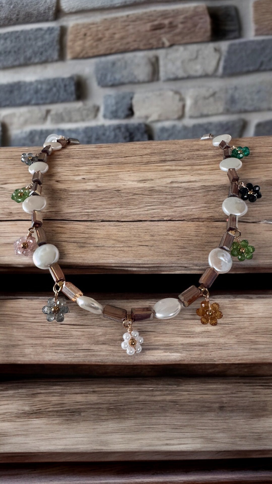 COLLIER PÂQUERETTES
