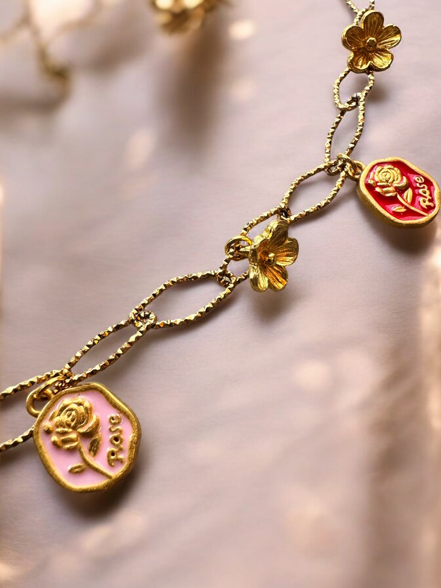 COLLIER JULIA