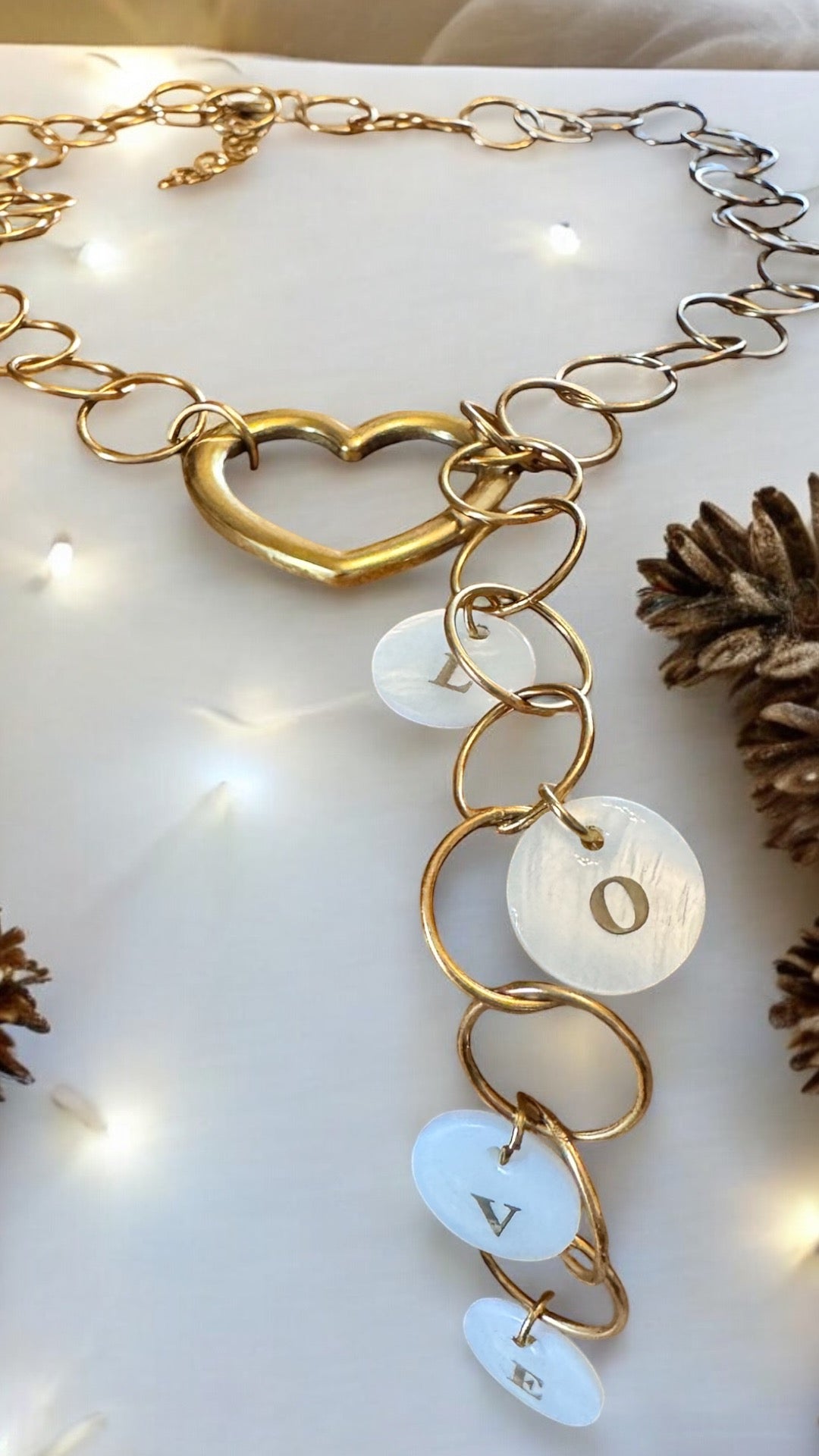 COLLIER ADELE