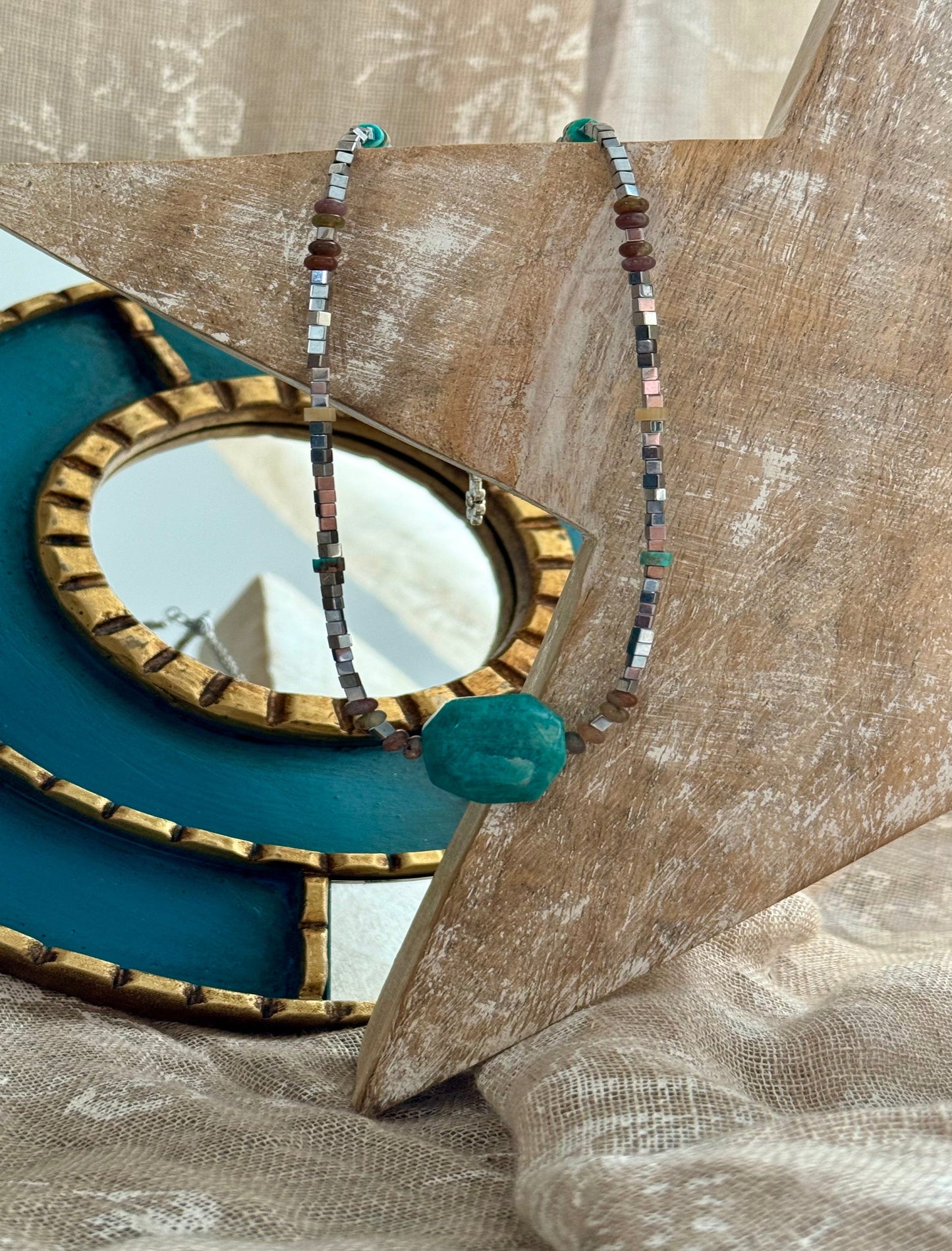 COLLIER VAHEANA