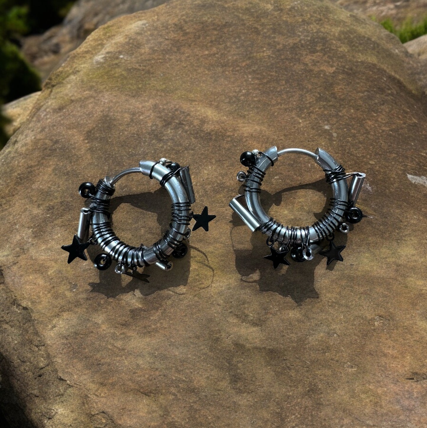 BOUCLES D'OREILLES CREOLES BLACK ROCK