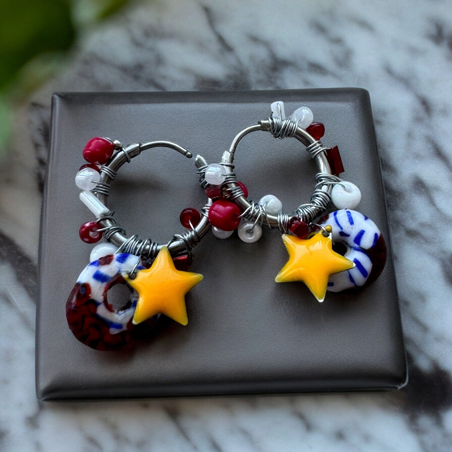 BOUCLES D'OREILLES CREOLES YELLOW STAR