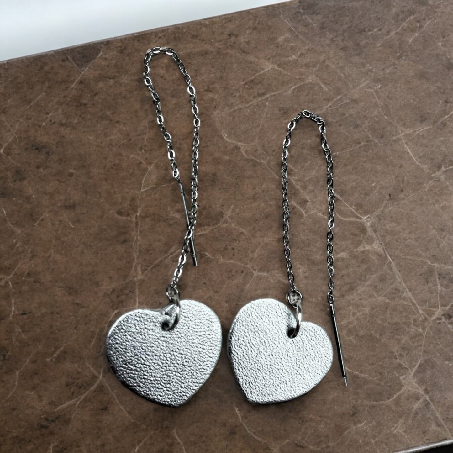 BOUCLES D'OREILLES TRAVERSANTES LEATHER HEART