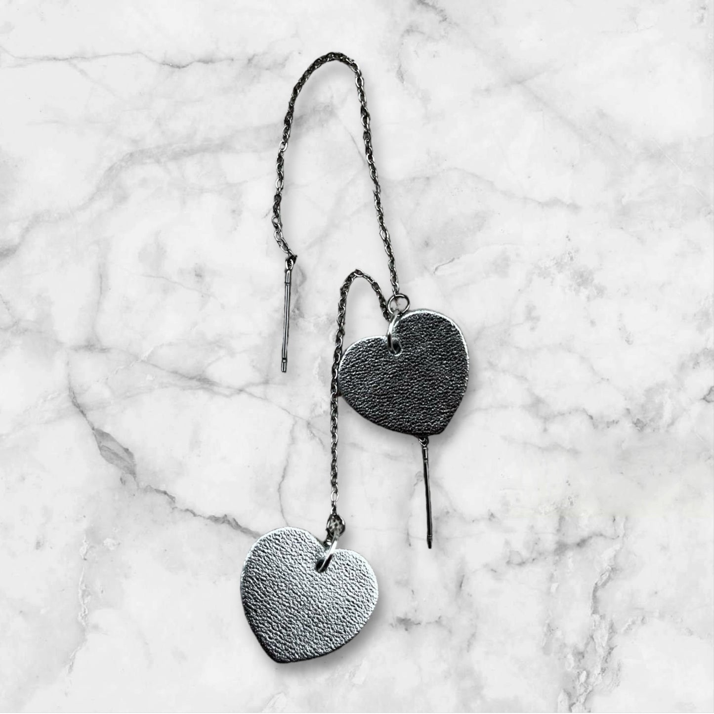 BOUCLES D'OREILLES TRAVERSANTES LEATHER HEART