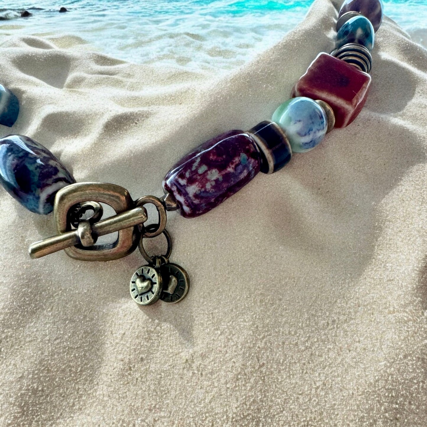 COLLIER BARBARA